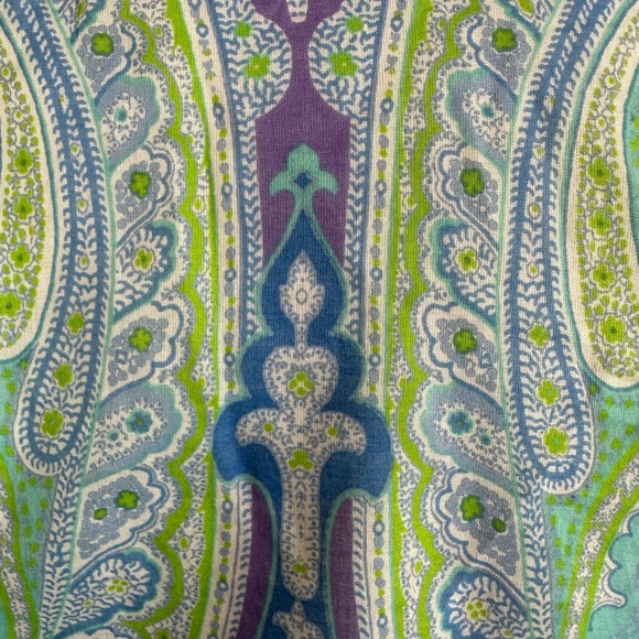 LAUREN, RALPH LAUREN Plus Lightweight Long-Sleeve Paisley Button Down | Size 1X - Picture 6 of 14